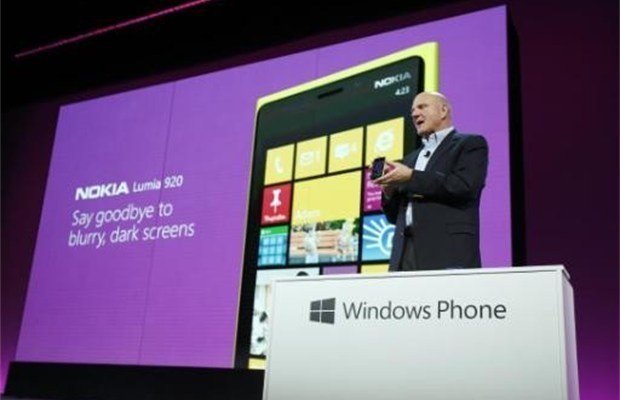 Microsoft neemt kernactiviteiten Nokia over